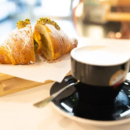 Dodo's House Couette-café Bari